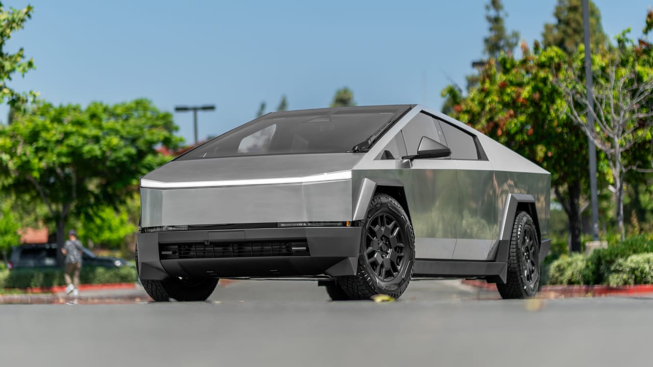 2024 Tesla Cybertruck Stainless-Steel Exoskelton Exterior