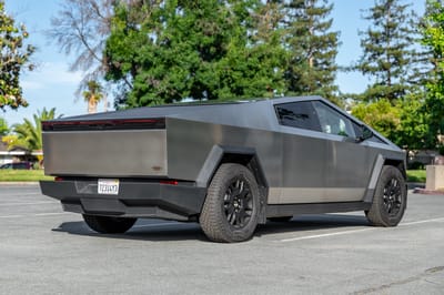 2024 Tesla Cybertruck Cyberbeast Stainless-Steel Exoskelton Exterior