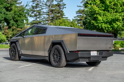 2024 Tesla Cybertruck Cyberbeast Stainless-Steel Exoskelton Exterior