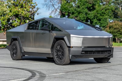 2024 Tesla Cybertruck Cyberbeast Stainless-Steel Exoskelton Exterior