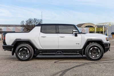 2022 GMC  HUMMER EV EDITION 1 Interstellar White Exterior