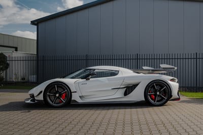 2023 Koenigsegg Jesko  Crystal White Pearl  Exterior