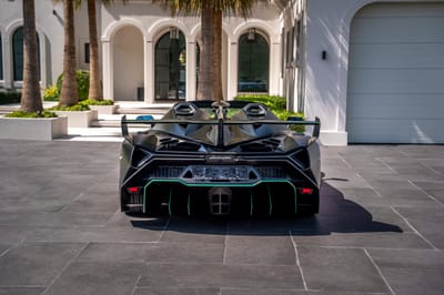 2015 Lamborghini Veneno Roadster Nero Exterior