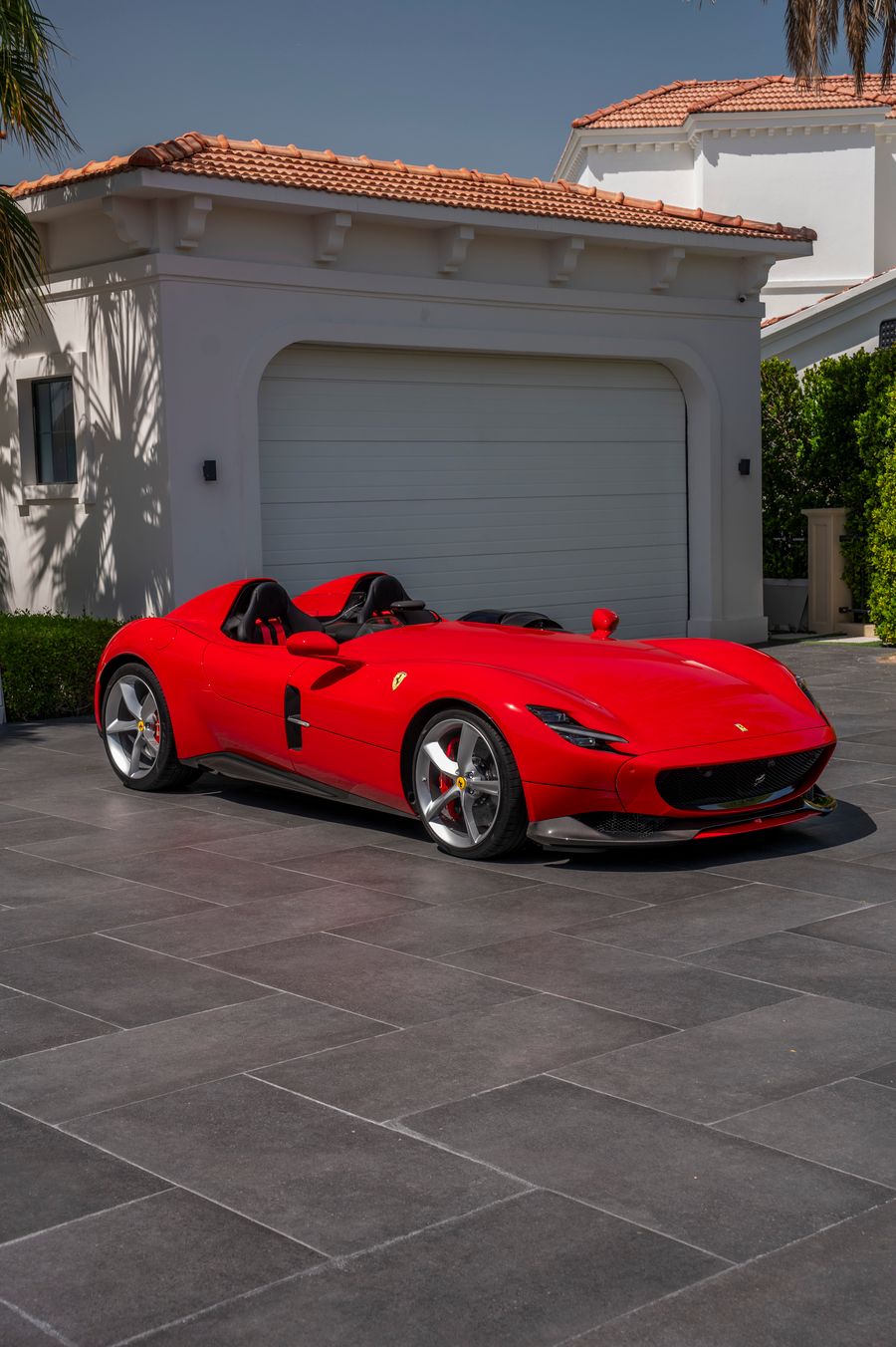 2021 Ferrari Monza SP2 Thumbnail