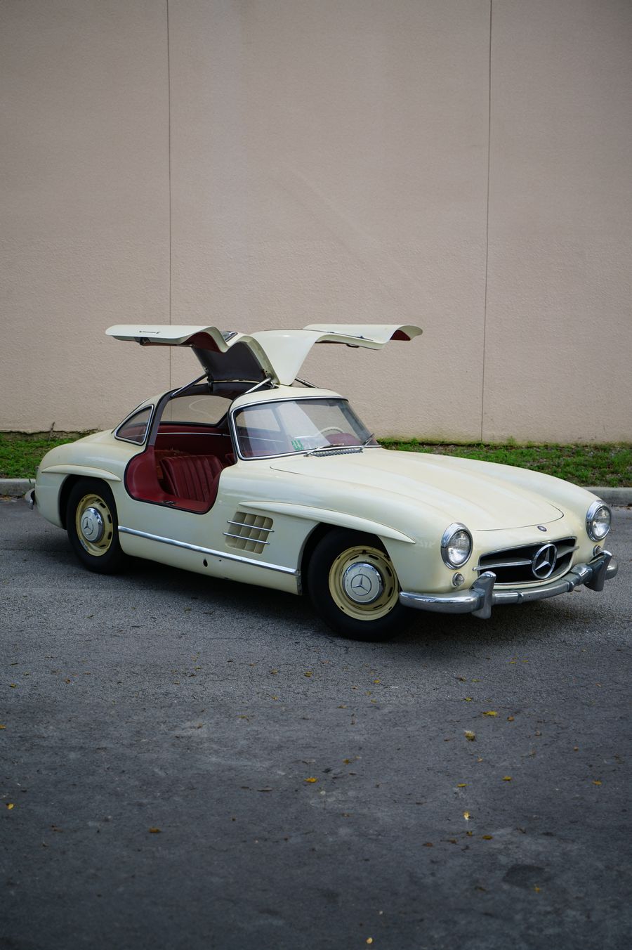 1955 Mercedes-Benz 300 SL Gullwing Thumbnail